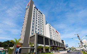 Ibis Navegantes Hotel 3*